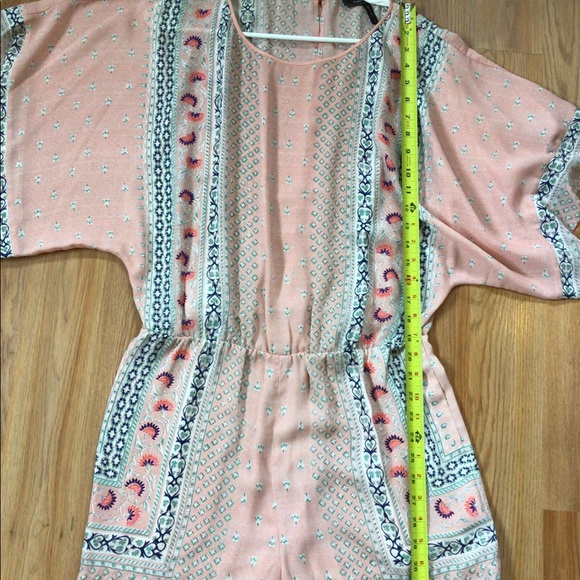 BCBG Maxazria Pink Aztec Print Romper Small - Picture 7 of 7